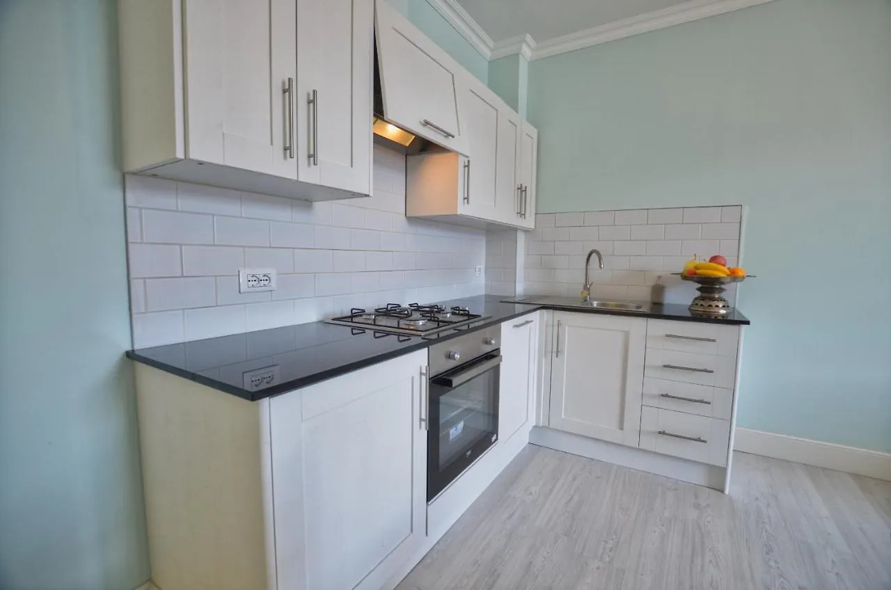 Bello Pezzo 3-Bedroom Lakeview Apartment With Shared Garden And Terrace San Siro  0*, San Siro (Lombardy) Italy