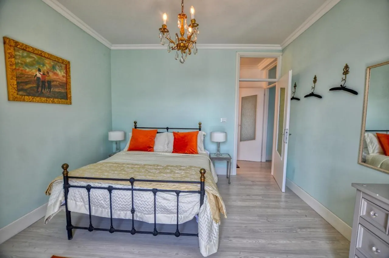 Bello Pezzo 3-Bedroom Lakeview Apartment With Shared Garden And Terrace San Siro   San Siro (Lombardy)
